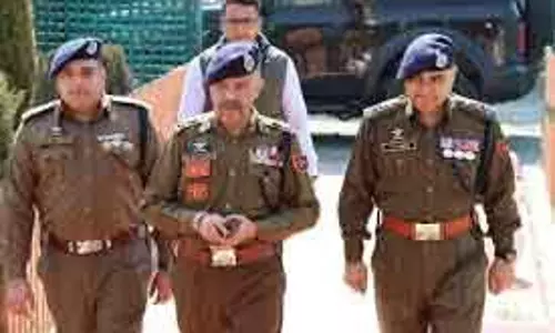 SANJY-2026: डीसी Srinagar, एसएसपी ने यात्रा ट्रांजिट कैंप पंथा चौक का दौरा किया SANJY-2026: डीसी Srinagar, एसएसपी ने यात्रा ट्रांजिट कैंप पंथा चौक का दौरा किया