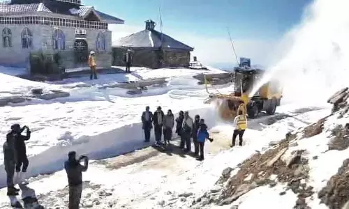 Shopian मुगल रोड आज ट्रैफिक के लिए फिर से खुलेगा Shopian मुगल रोड आज ट्रैफिक के लिए फिर से खुलेगा