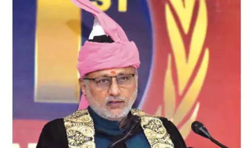 उपराष्ट्रपति ने Srinagar हवाई अड्डे के विस्तार की सराहना की उपराष्ट्रपति ने Srinagar हवाई अड्डे के विस्तार की सराहना की