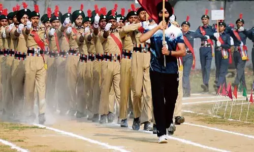 SCD गवर्नमेंट कॉलेज एथलेटिक्स मीट में खिलाड़ियों ने टॉप स्पॉट के लिए मुकाबला किया SCD गवर्नमेंट कॉलेज एथलेटिक्स मीट में खिलाड़ियों ने टॉप स्पॉट के लिए मुकाबला किया