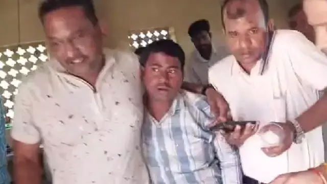 Vigilance ने राजनगर में रेवेन्यू इंस्पेक्टर को रिश्वत लेते रंगे हाथों पकड़ा