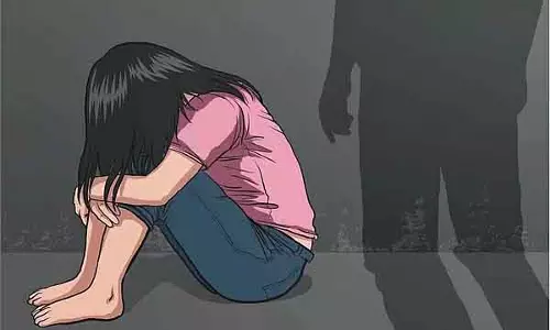 MP : ओरछा में सरकारी प्राइमरी स्कूल के टीचर पर नाबालिग लड़की से छेड़छाड़ का मामला दर्ज MP : ओरछा में सरकारी प्राइमरी स्कूल के टीचर पर नाबालिग लड़की से छेड़छाड़ का मामला दर्ज