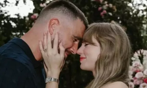 Taylor Swift और ट्रैविस केल्से जून 2026 में शादी की प्लानिंग कर रहे हैं: रिपोर्ट Taylor Swift और ट्रैविस केल्से जून 2026 में शादी की प्लानिंग कर रहे हैं: रिपोर्ट