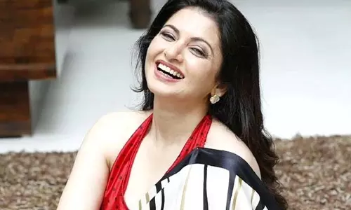 Bhagyashree ने स्क्रीन पर बहुत ज़्यादा नज़दीकी की आलोचना की Bhagyashree ने स्क्रीन पर बहुत ज़्यादा नज़दीकी की आलोचना की