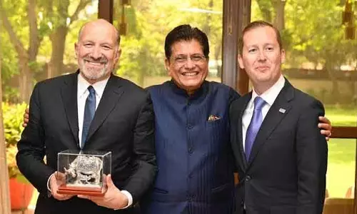 गोयल ने US कॉमर्स सेक्रेटरी लुटनिक से मुलाकात की, ट्रेड और इकोनॉमिक पार्टनरशिप पर चर्चा की गोयल ने US कॉमर्स सेक्रेटरी लुटनिक से मुलाकात की, ट्रेड और इकोनॉमिक पार्टनरशिप पर चर्चा की