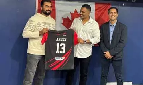 Punjab के अर्जुन सूद UK टूर्नामेंट में कनाडाई इंडोर क्रिकेट टीम के कप्तान होंगे Punjab के अर्जुन सूद UK टूर्नामेंट में कनाडाई इंडोर क्रिकेट टीम के कप्तान होंगे
