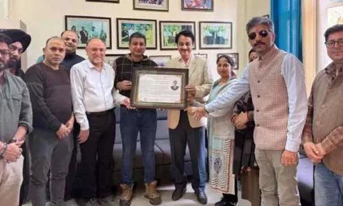 SKUAST-J के JAC ने VC डॉ. दीपक खेर के सम्मान में समारोह आयोजित किया SKUAST-J के JAC ने VC डॉ. दीपक खेर के सम्मान में समारोह आयोजित किया