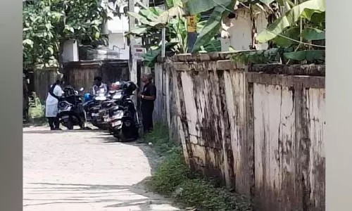 Kerala : अस्पताल की दीवारों पर खतरा मंडरा रहा है