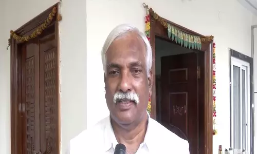 प्रकाश रेड्डी ने कांग्रेस और BJP द्वारा घरों को गिराए जाने पर अकबरुद्दीन की टिप्पणी की कड़ी आलोचना की
