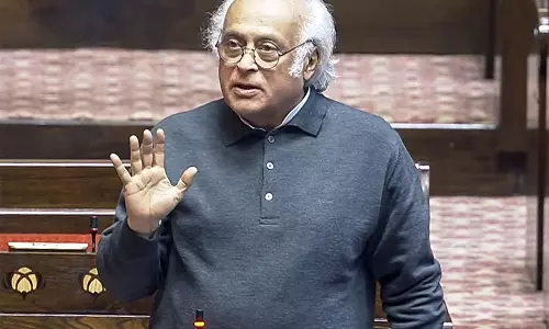 जयराम रमेश ने NCERT विवाद पर प्रधानमंत्री मोदी पर नकली आक्रोश दिखाने का आरोप लगाया जयराम रमेश ने NCERT विवाद पर प्रधानमंत्री मोदी पर नकली आक्रोश दिखाने का आरोप लगाया
