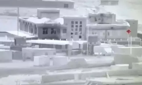 Pakistan Air Force ने काबुल और कंधार में अफ़गान तालिबान के मिलिट्री ठिकानों पर हमला किया, 133 मरे Pakistan Air Force ने काबुल और कंधार में अफ़गान तालिबान के मिलिट्री ठिकानों पर हमला किया, 133 मरे