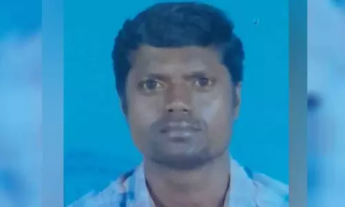 Kerala : अरलम फार्म में एक जंगली हाथी के कुचलने से एक युवक की मौत Kerala : अरलम फार्म में एक जंगली हाथी के कुचलने से एक युवक की मौत