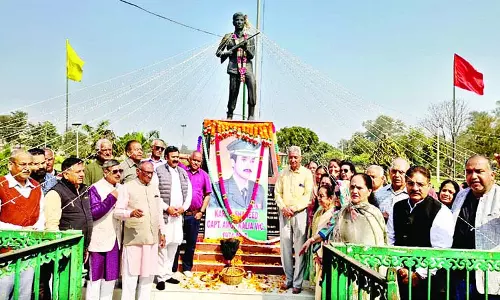 अमर शहीद की याद में नम हुईं आंखें