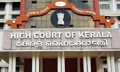 Kerala HC ने द केरल स्टोरी 2 की रिलीज़ का रास्ता साफ़ किया, अंतरिम रोक हटाई Kerala HC ने द केरल स्टोरी 2 की रिलीज़ का रास्ता साफ़ किया, अंतरिम रोक हटाई