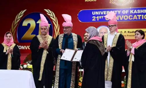 ग्लोबल लीडर बनने के लिए कॉलोनियल सोच से बाहर आने की ज़रूरत है: VP ग्लोबल लीडर बनने के लिए कॉलोनियल सोच से बाहर आने की ज़रूरत है: VP