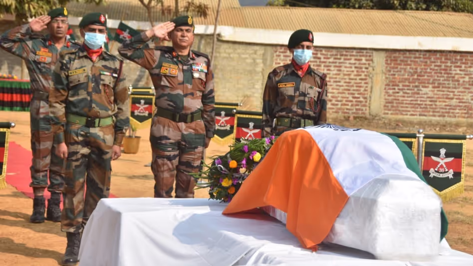 Manipur में बहादुर अग्निवीर जॉन गिनलालन हाओकिप का पूरे सम्मान के साथ सैन्य अंतिम संस्कार किया गया Manipur में बहादुर अग्निवीर जॉन गिनलालन हाओकिप का पूरे सम्मान के साथ सैन्य अंतिम संस्कार किया गया
