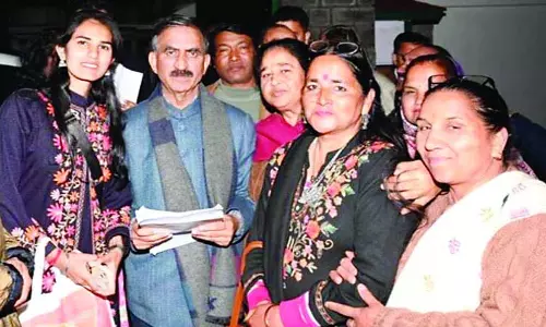 एकल और परित्यक्त महिलाओं के सशक्तिकरण पर मंथन
