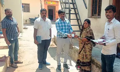 Vijayapura : गांवों के विकास के लिए टैक्स दें Vijayapura : गांवों के विकास के लिए टैक्स दें