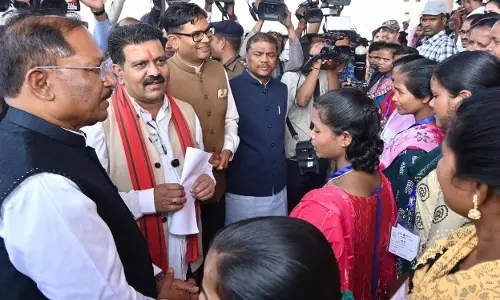नए विश्वास के साथ आगे बढ़ रहे पुनर्वासित युवा, विधानसभा में समझी जनतांत्रिक प्रणाली