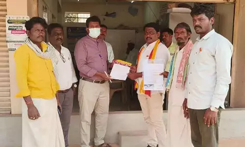 Raichur : ग्राम पंचायत अधिकारी और कर्मचारियों के खिलाफ कार्रवाई की मांग