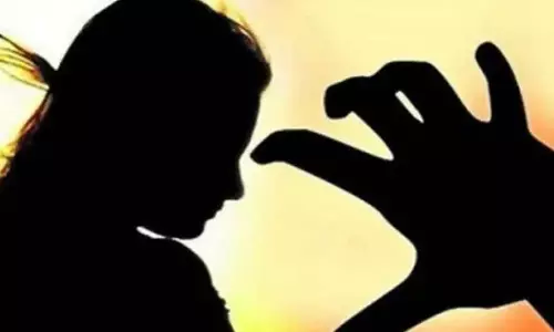 मुंबई में Foreign महिला से छेड़छाड़, वीडियो पोस्ट कर बताई आपबीती मुंबई में Foreign महिला से छेड़छाड़, वीडियो पोस्ट कर बताई आपबीती