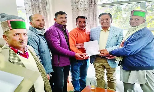 नंबरदार संघ ने राजस्व मंत्री को सौंपा ज्ञापन