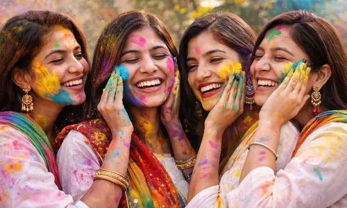 Holi की प्लानिंग में WhatsApp आएगा काम, ये हैं जबरदस्त फीचर्स