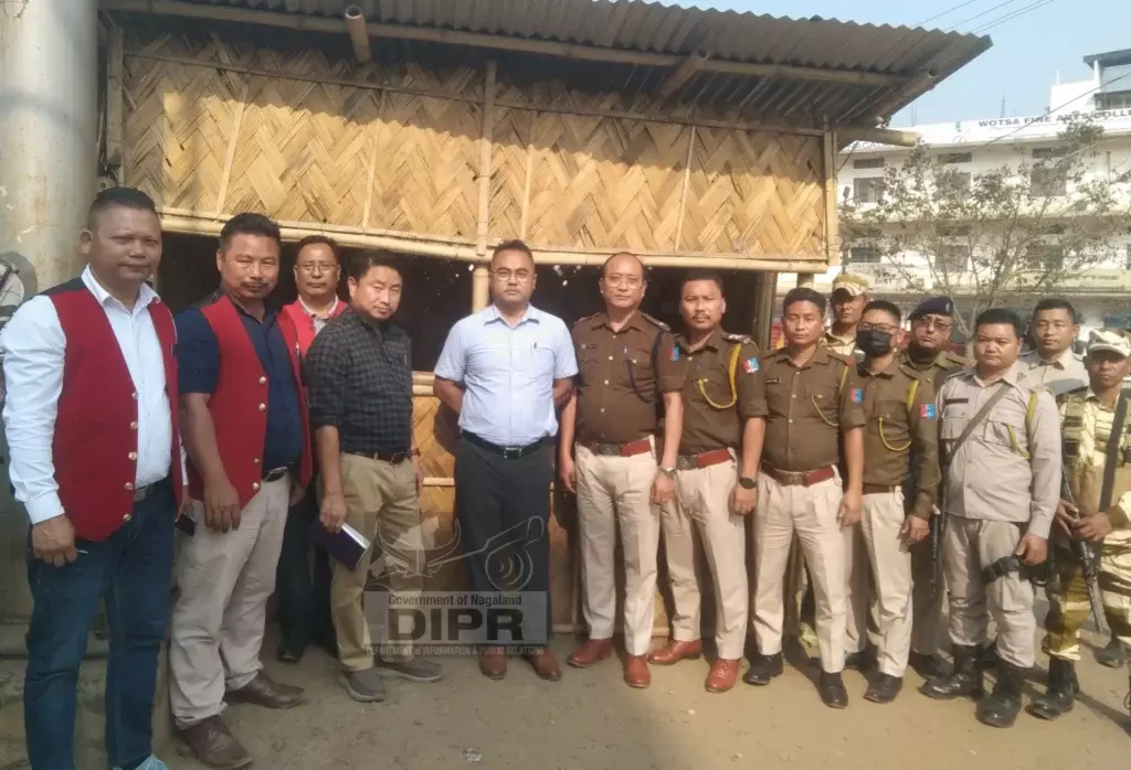 जिला प्रशासन और पुलिस ने Dimapur में बिना इजाज़त के चेक गेट पर कार्रवाई की