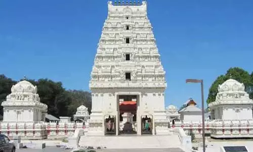 Telangana HC ने वेमुलावाड़ा दरगाह को बचाने का अंतरिम आदेश जारी किया Telangana HC ने वेमुलावाड़ा दरगाह को बचाने का अंतरिम आदेश जारी किया