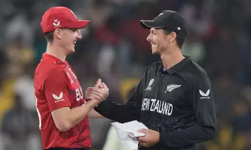 T20 WC: NZ ने इंग्लैंड के खिलाफ टॉस जीतकर पहले बैटिंग चुनी