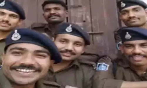 Rewa पुलिस के ट्रेनी पर वर्दी में वायरल रील को लेकर कार्रवाई Rewa पुलिस के ट्रेनी पर वर्दी में वायरल रील को लेकर कार्रवाई