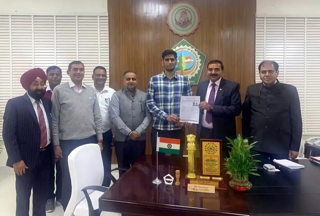 Hisar: जीजेयू के विद्यार्थी साहिल का उत्कृष्ट प्रदर्शन Hisar: जीजेयू के विद्यार्थी साहिल का उत्कृष्ट प्रदर्शन