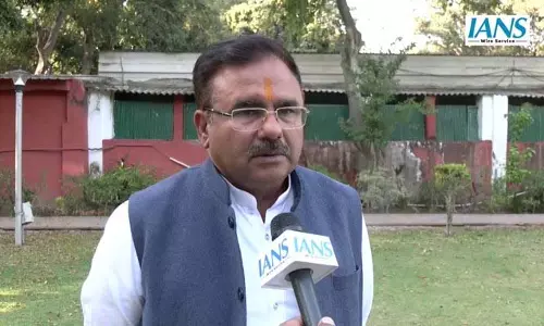 केंद्रीय मंत्री नितिन गडकरी पर Congress नेता आलोक शर्मा का बयान केंद्रीय मंत्री नितिन गडकरी पर Congress नेता आलोक शर्मा का बयान