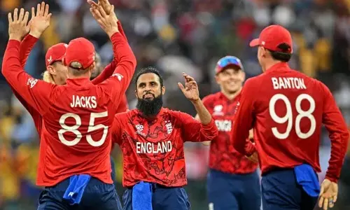 ICC T20 WC SUPER 8: इंग्लैंड के स्पिनर्स का चला जादू , धाकड़ बल्लेबाजी को रोका ICC T20 WC SUPER 8: इंग्लैंड के स्पिनर्स का चला जादू , धाकड़ बल्लेबाजी को रोका