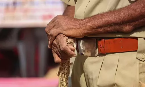 Dola में अप्रिय घटनाओं और अफवाहों को रोकने के लिए पुलिस ने बैठक की Dola में अप्रिय घटनाओं और अफवाहों को रोकने के लिए पुलिस ने बैठक की