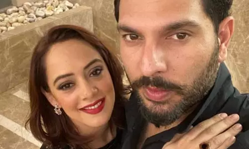 तीन साल तक इग्नोर, फिर बनाया जीवनसाथी: Hazel कीच और युवराज सिंह की दिलचस्प लव स्टोरी तीन साल तक इग्नोर, फिर बनाया जीवनसाथी: Hazel कीच और युवराज सिंह की दिलचस्प लव स्टोरी