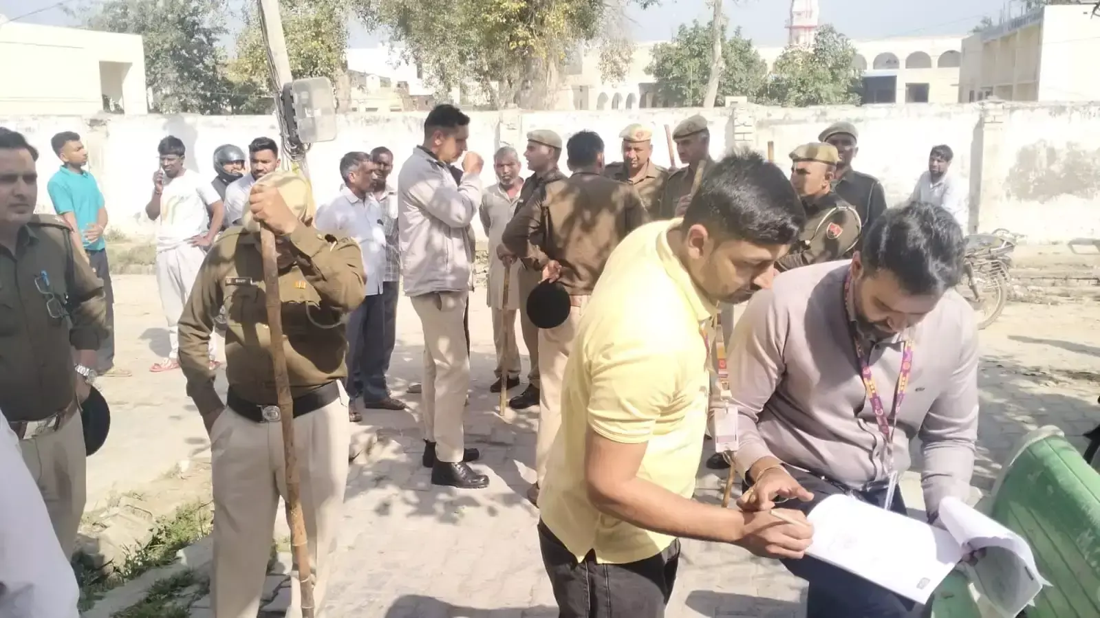 Jind: ऋण न भरने पर कड़ी कार्रवाई, बैंक ने की संपत्ति कुर्की Jind: ऋण न भरने पर कड़ी कार्रवाई, बैंक ने की संपत्ति कुर्की