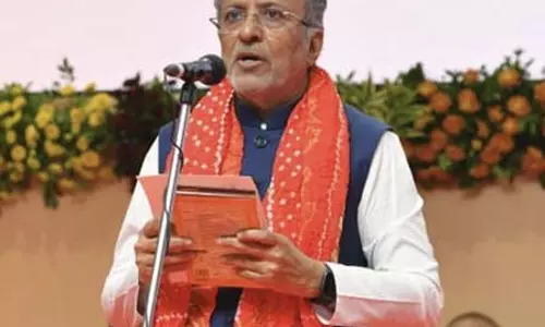 विश्व के चार शीर्ष हाई-टेक उद्योग गुजरात में आ रहे हैं: Minister अर्जुन मोढवाडिया विश्व के चार शीर्ष हाई-टेक उद्योग गुजरात में आ रहे हैं: Minister अर्जुन मोढवाडिया
