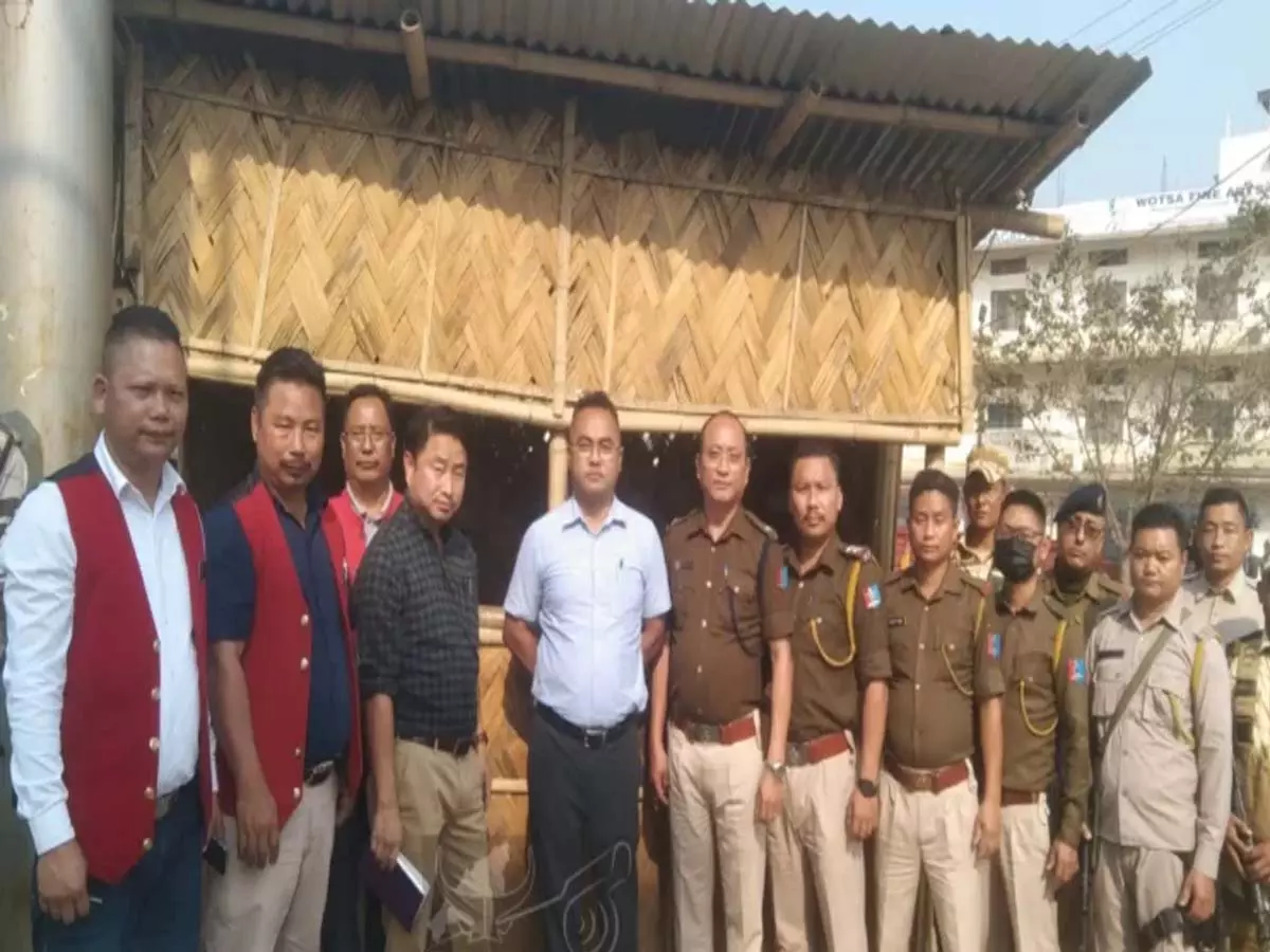 Nagaland: जिला प्रशासन और पुलिस ने दीमापुर में बिना इजाज़त के चेक गेट पर कार्रवाई Nagaland: जिला प्रशासन और पुलिस ने दीमापुर में बिना इजाज़त के चेक गेट पर कार्रवाई