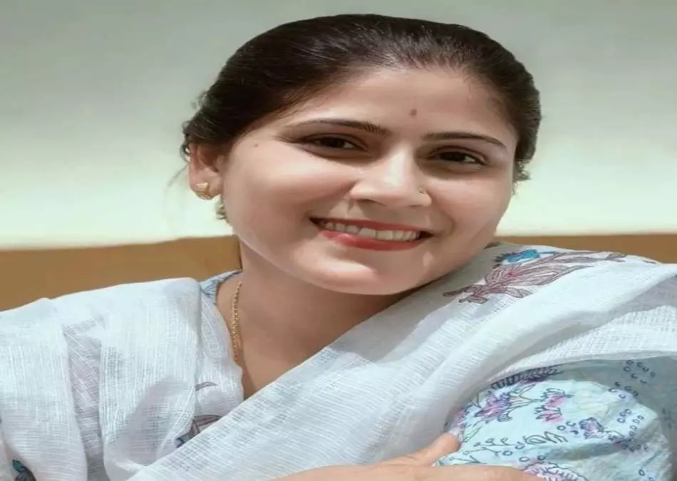 कुलसचिव की टीचर बेटी की मौत, सूरजपुर में हुआ सड़क हादसा कुलसचिव की टीचर बेटी की मौत, सूरजपुर में हुआ सड़क हादसा