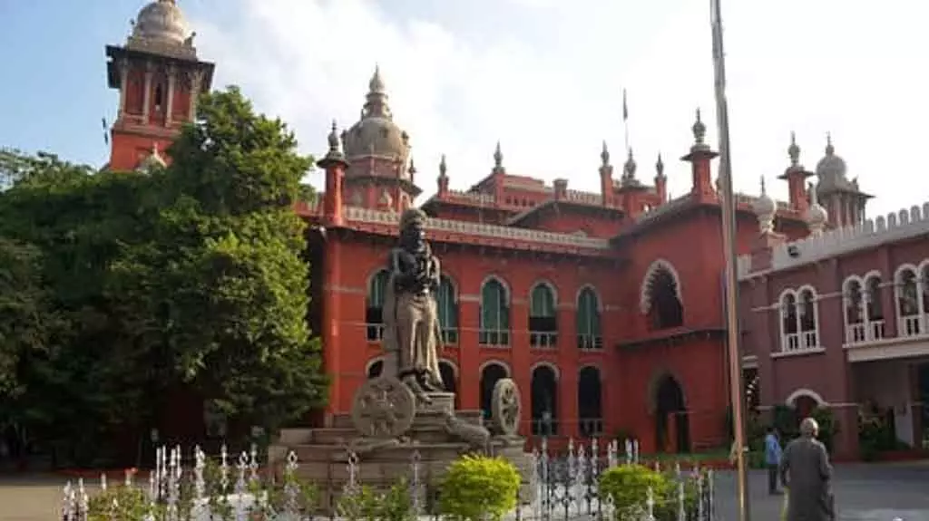 ट्रांसफॉर्मर खरीद घोटाला: SC ने शुरुआती जांच के डॉक्यूमेंट्स फाइल करने का आदेश दिया ट्रांसफॉर्मर खरीद घोटाला: SC ने शुरुआती जांच के डॉक्यूमेंट्स फाइल करने का आदेश दिया