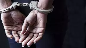 Rohtak : डोमिनोज की फ्रेंचाइजी के नाम पर करोड़ों की ठगी, 3 आरोपी गिरफ्तार Rohtak : डोमिनोज की फ्रेंचाइजी के नाम पर करोड़ों की ठगी, 3 आरोपी गिरफ्तार