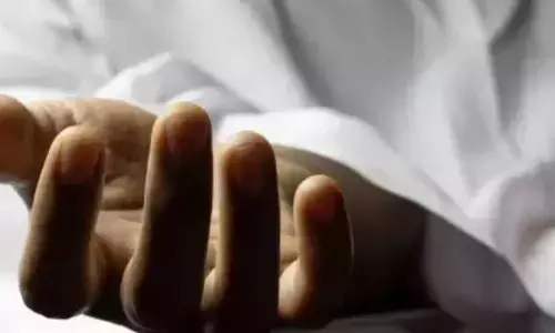 Narsingi अस्पताल में 37 साल के व्यक्ति की मौत, परिवार ने मेडिकल लापरवाही का आरोप लगाया Narsingi अस्पताल में 37 साल के व्यक्ति की मौत, परिवार ने मेडिकल लापरवाही का आरोप लगाया