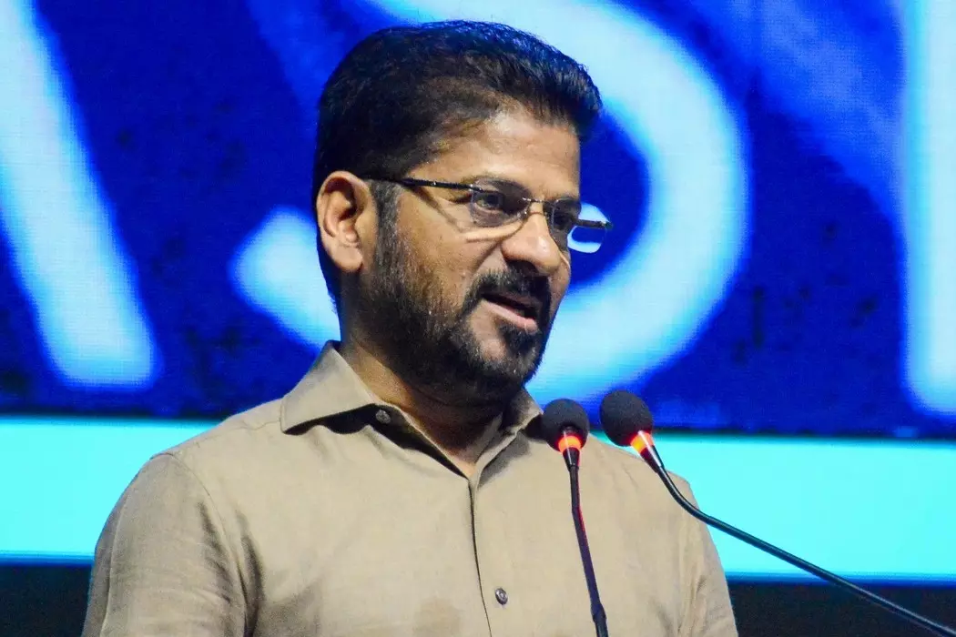 Telangana ने सरकारी कर्मचारियों के पेंडिंग बिल चुकाने के लिए 745 करोड़ रुपये जारी Telangana ने सरकारी कर्मचारियों के पेंडिंग बिल चुकाने के लिए 745 करोड़ रुपये जारी