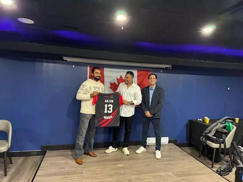 Punjab के अर्जुन सूद UK टूर्नामेंट में कनाडाई इंडोर क्रिकेट टीम के कप्तान होंगे Punjab के अर्जुन सूद UK टूर्नामेंट में कनाडाई इंडोर क्रिकेट टीम के कप्तान होंगे