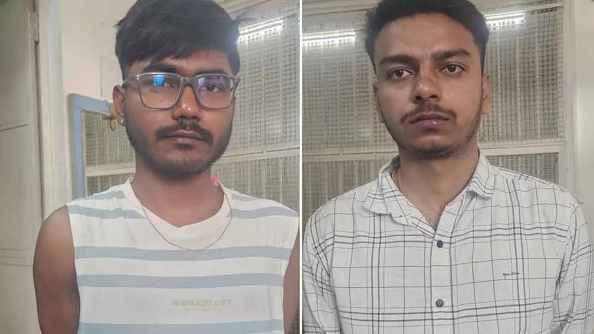 MP : ग्वालियर-भिंड टोल प्लाजा पर फायरिंग करने वाले 2 लोग गिरफ्तार MP : ग्वालियर-भिंड टोल प्लाजा पर फायरिंग करने वाले 2 लोग गिरफ्तार