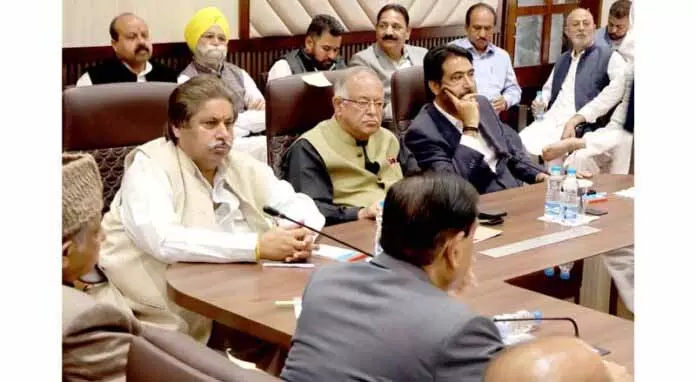 कांग्रेस ने US-इंडिया डील का विरोध करने के एक्शन प्लान पर चर्चा की कांग्रेस ने US-इंडिया डील का विरोध करने के एक्शन प्लान पर चर्चा की
