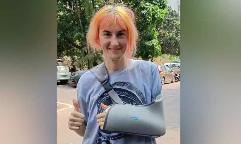 Car accident : सरकारी मेडिकल कॉलेज ने रूसी महिला को राहत दी Car accident : सरकारी मेडिकल कॉलेज ने रूसी महिला को राहत दी