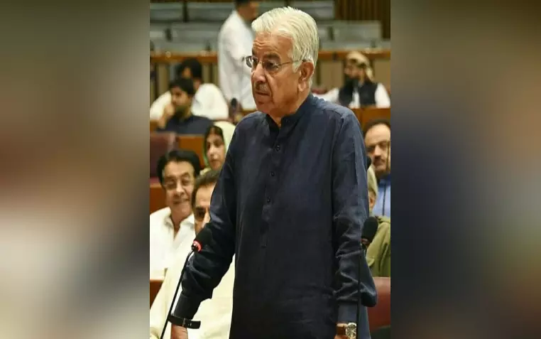 केवल बयानों से जंग जीतने का दावा करने वाले ख्वाजा आसिफ, कर रहे खुली जंग का ऐलान, सुर दमा-दम मस्त कलंदर का! केवल बयानों से जंग जीतने का दावा करने वाले ख्वाजा आसिफ, कर रहे खुली जंग का ऐलान, सुर दमा-दम मस्त कलंदर का!