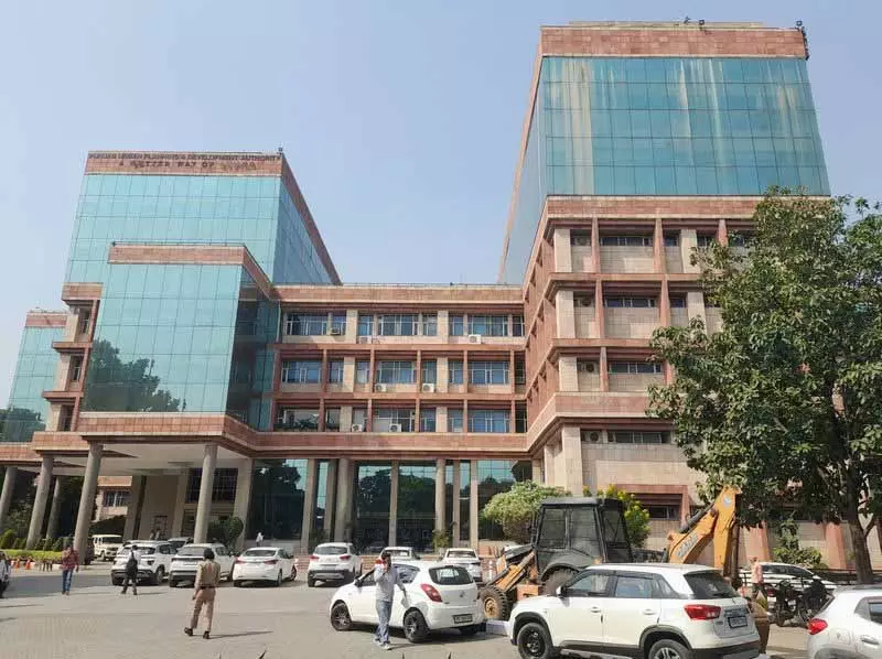 Punjab ने मोहाली रोड के लिए 10 करोड़ रुपये प्रति किलोमीटर की कटौती को मंजूरी दी Punjab ने मोहाली रोड के लिए 10 करोड़ रुपये प्रति किलोमीटर की कटौती को मंजूरी दी
